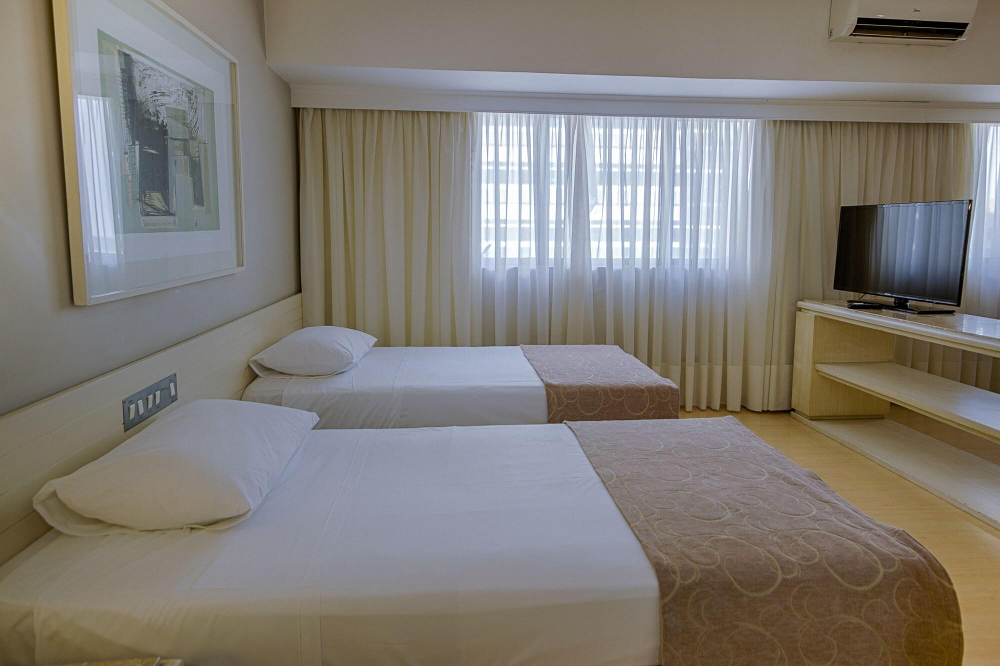Hotel Victoria Villa Curitiba By Nacional Inn エクステリア 写真