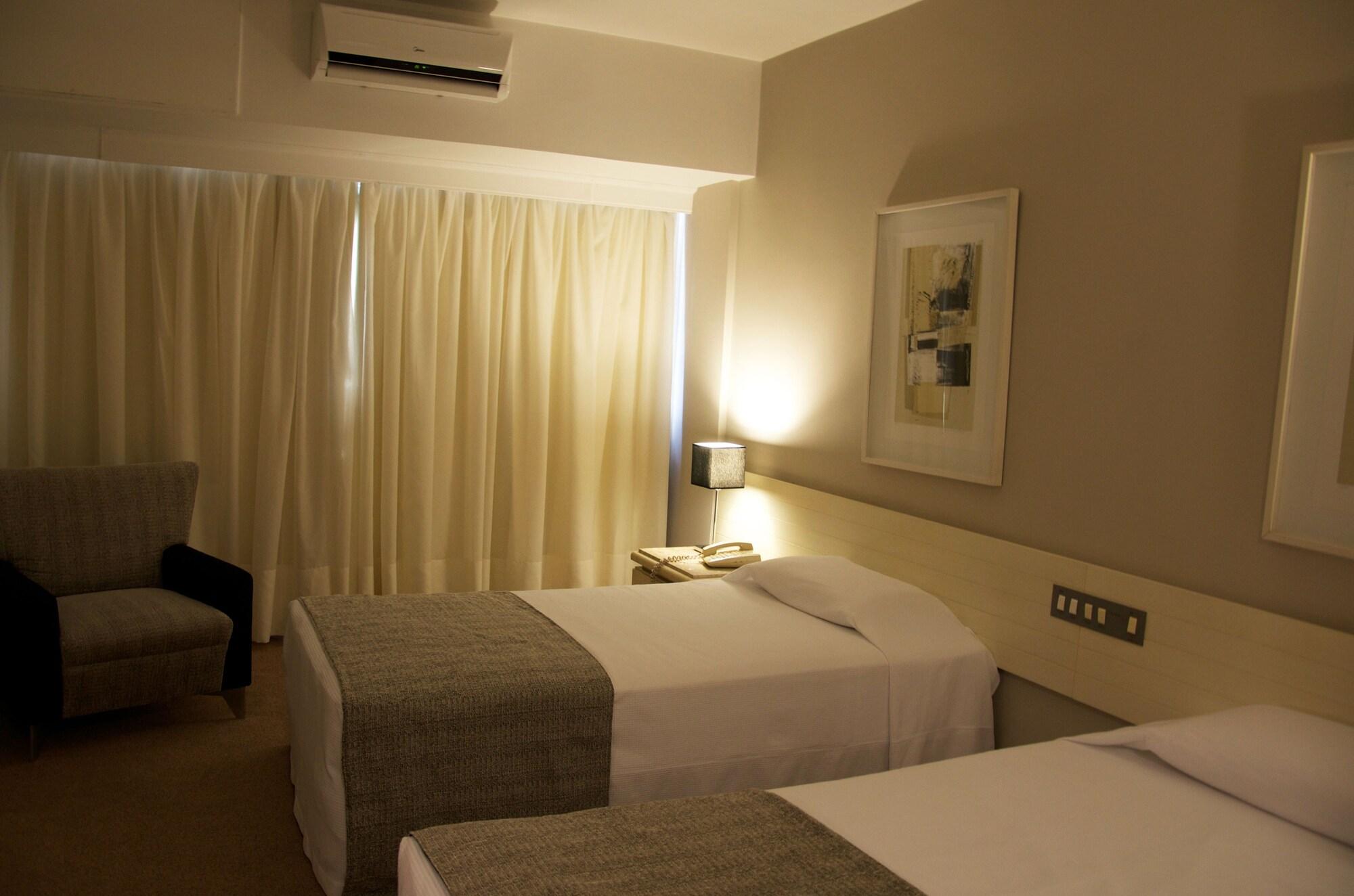 Hotel Victoria Villa Curitiba By Nacional Inn エクステリア 写真