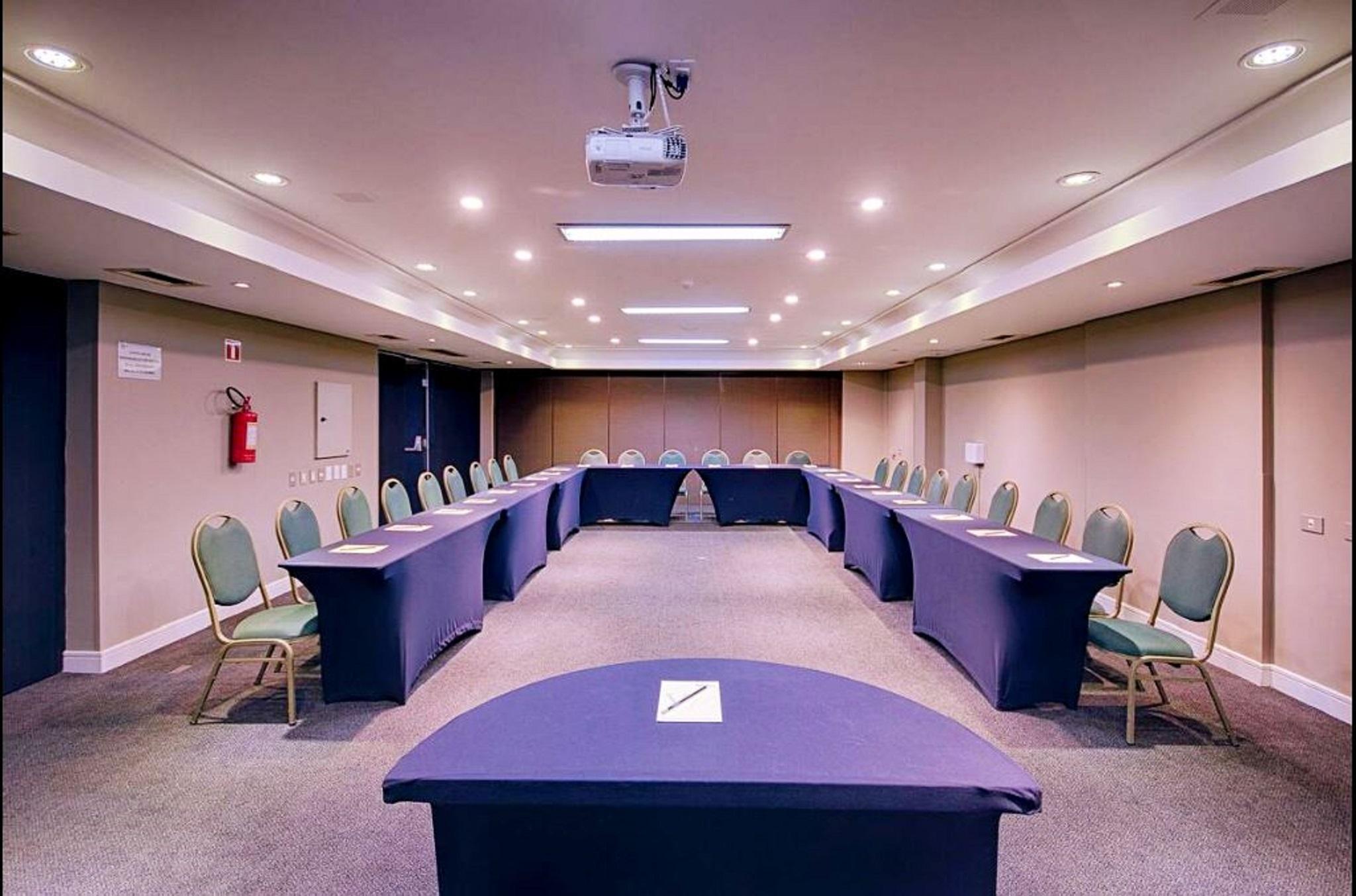 Hotel Victoria Villa Curitiba By Nacional Inn エクステリア 写真