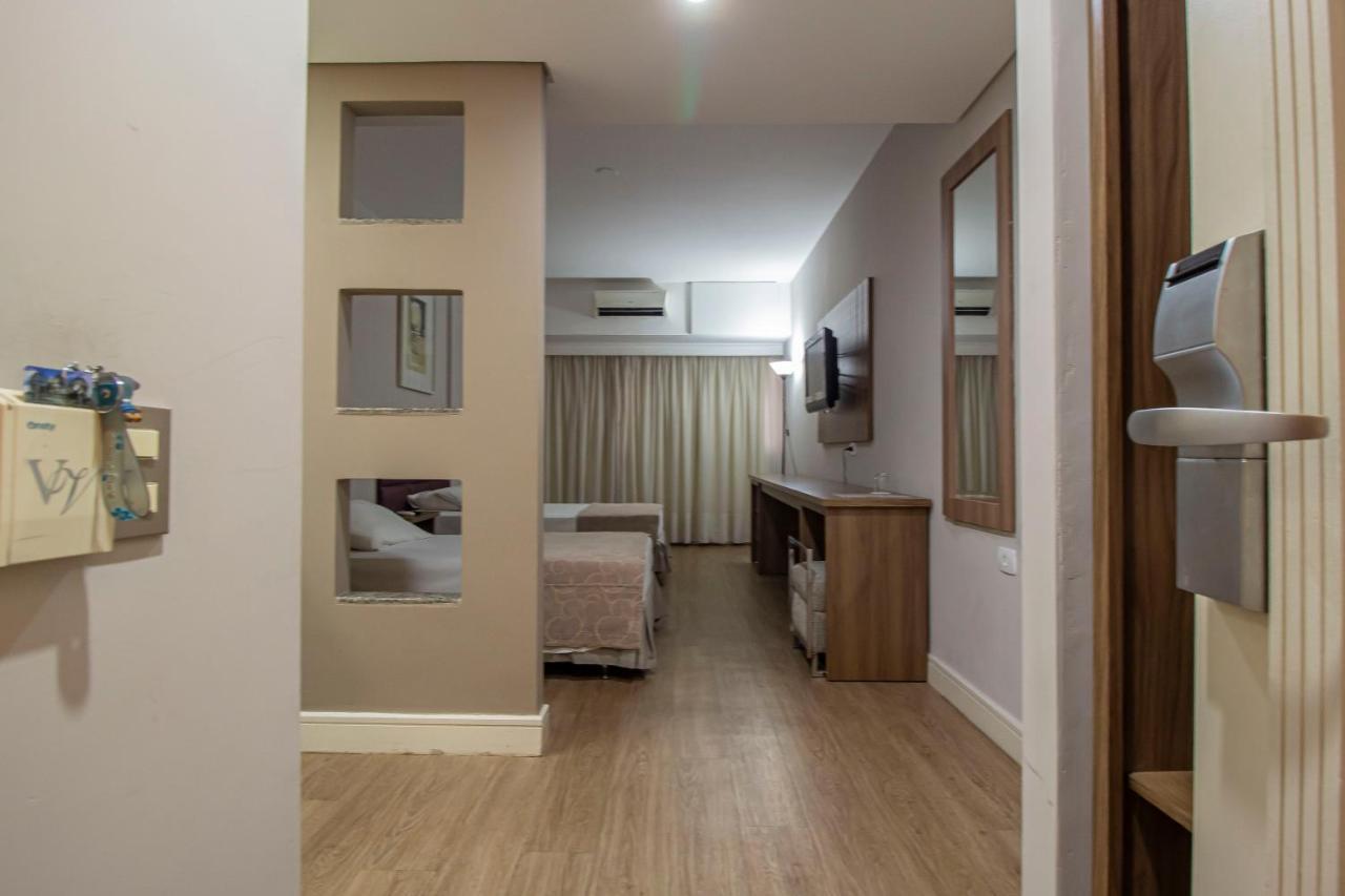 Hotel Victoria Villa Curitiba By Nacional Inn エクステリア 写真