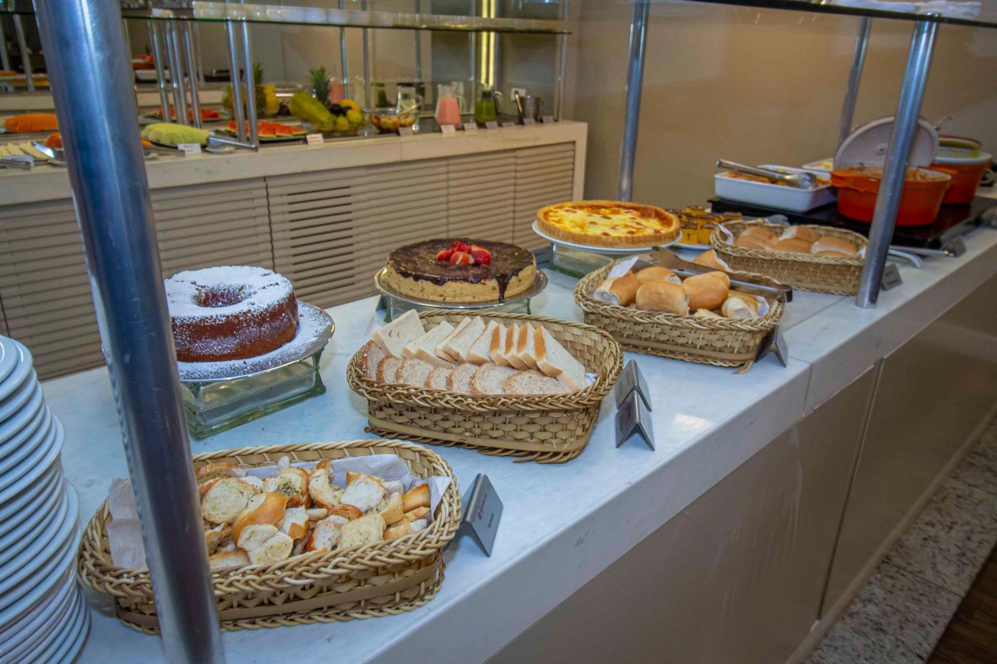 Hotel Victoria Villa Curitiba By Nacional Inn エクステリア 写真