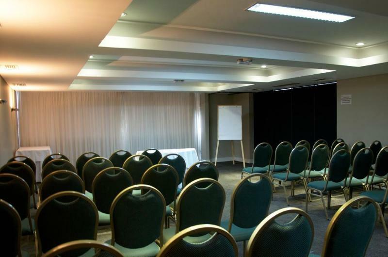 Hotel Victoria Villa Curitiba By Nacional Inn エクステリア 写真